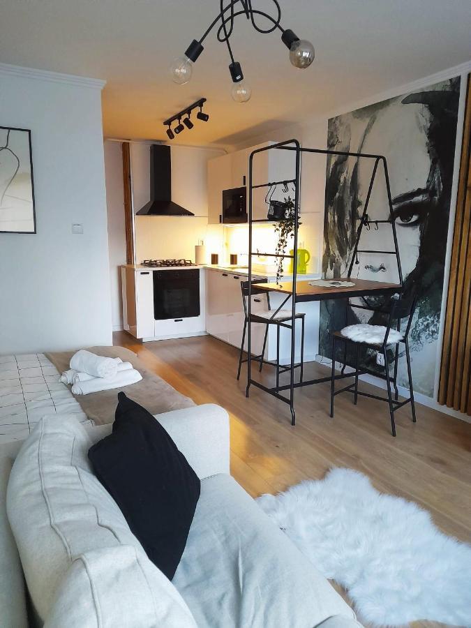 Apartament Ogrodowa Studio Warszawa Bagian luar foto